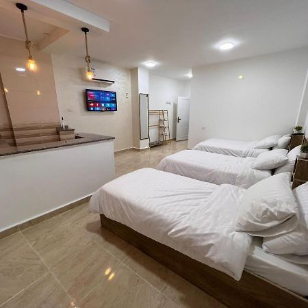 Guest House Karak Exterior foto
